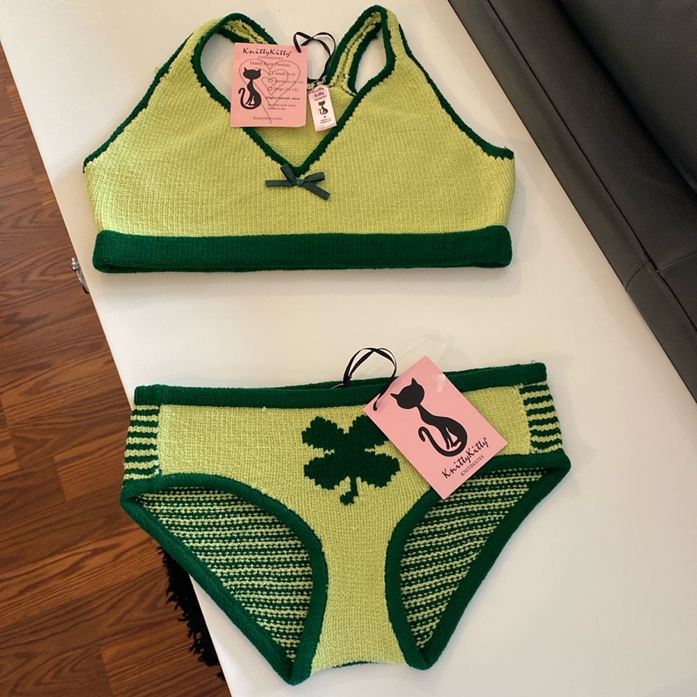 Knit  swimsuit 🍀